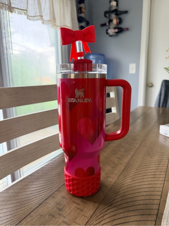 Stanley Other - Stanley 40 oz Red and Pink Heart Handle Tumbler with Bow Straw